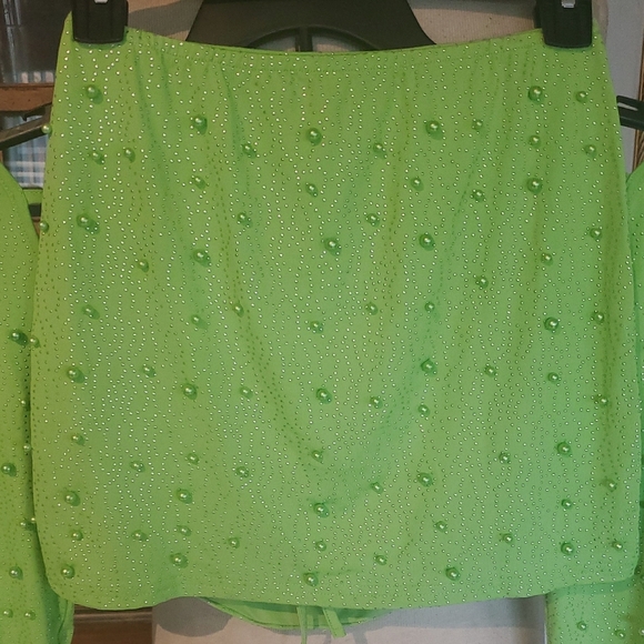 Statement Piece! Lime Green Beaded Skirt Set - Picture 6 of 10